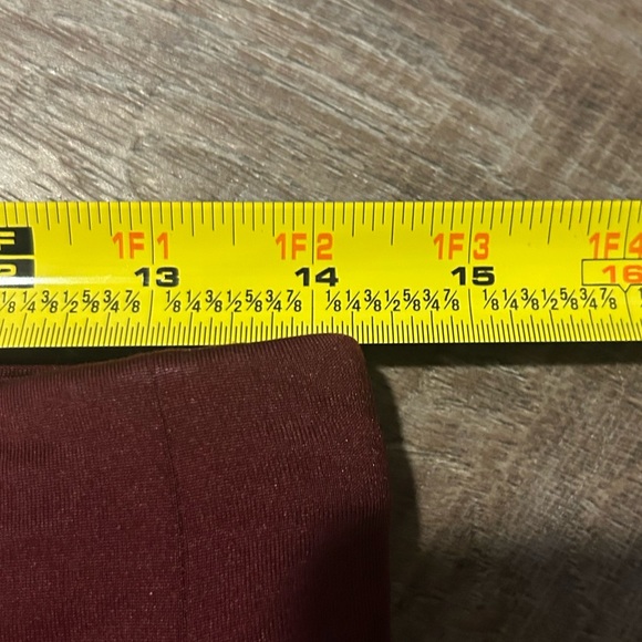 2pc Figs Burgundy Scrub Set straight leg XS v neck top S great condition 151 - Picture 4 of 6